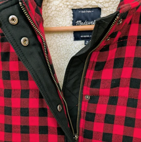 Madewell Buffalo Plaid Puffer Sherpa Lined Collared Vest In Red/Black - Picture 5 of 8